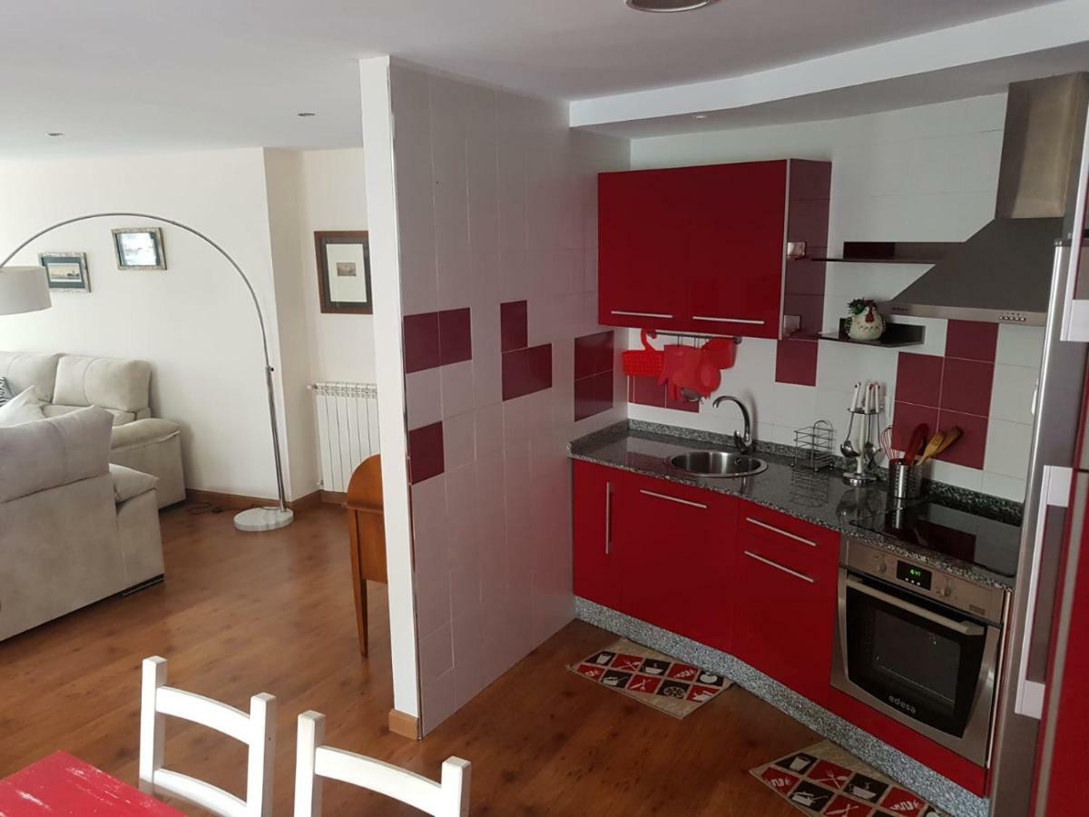 Apartamento Cine Colon Ribadeo Exterior foto